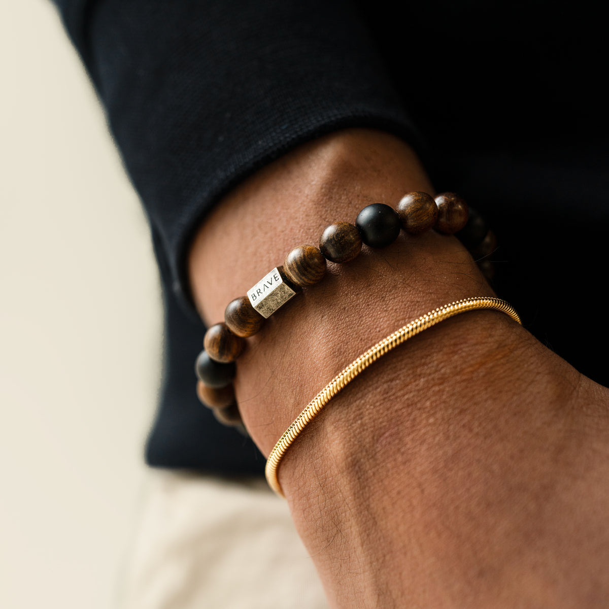 BRAVE "Tapfer" Herren Armband - Emily Schmuck